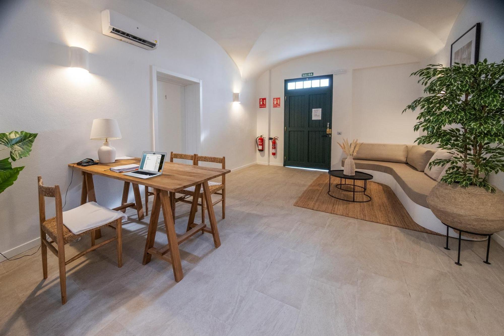 Tres Tocs Hotel Ciutadella  Buitenkant foto