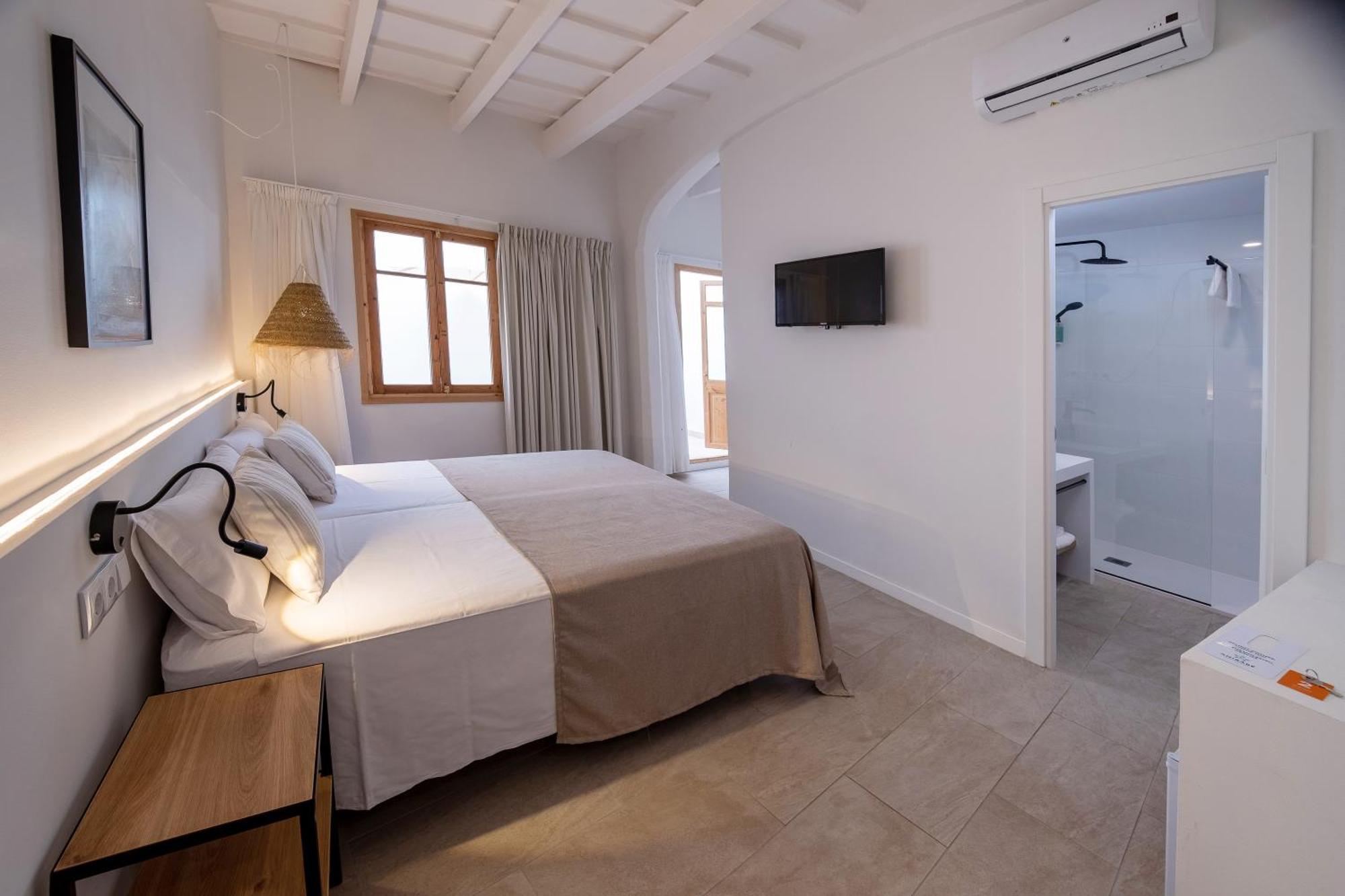 Tres Tocs Hotel Ciutadella  Buitenkant foto