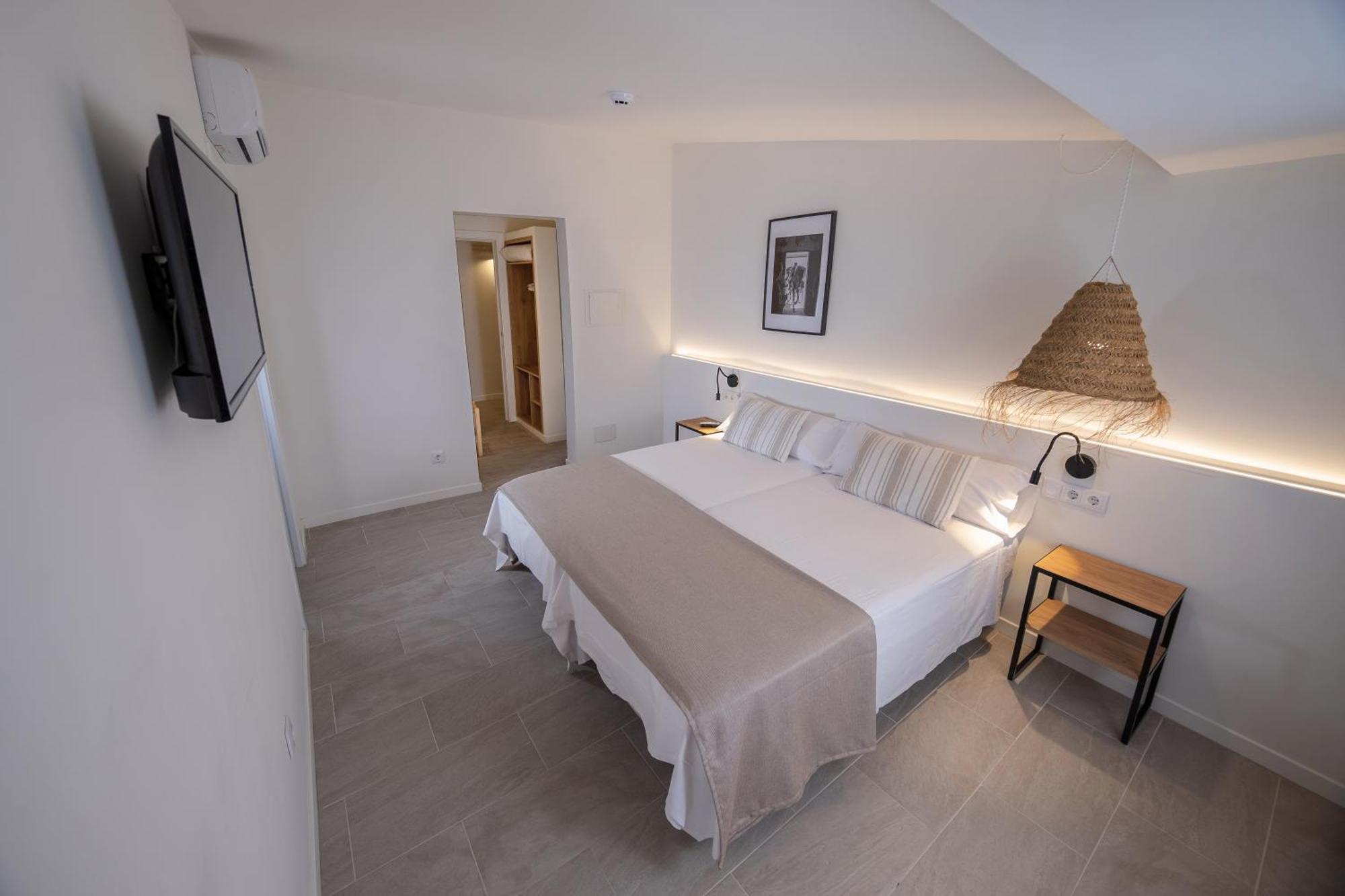 Tres Tocs Hotel Ciutadella  Buitenkant foto
