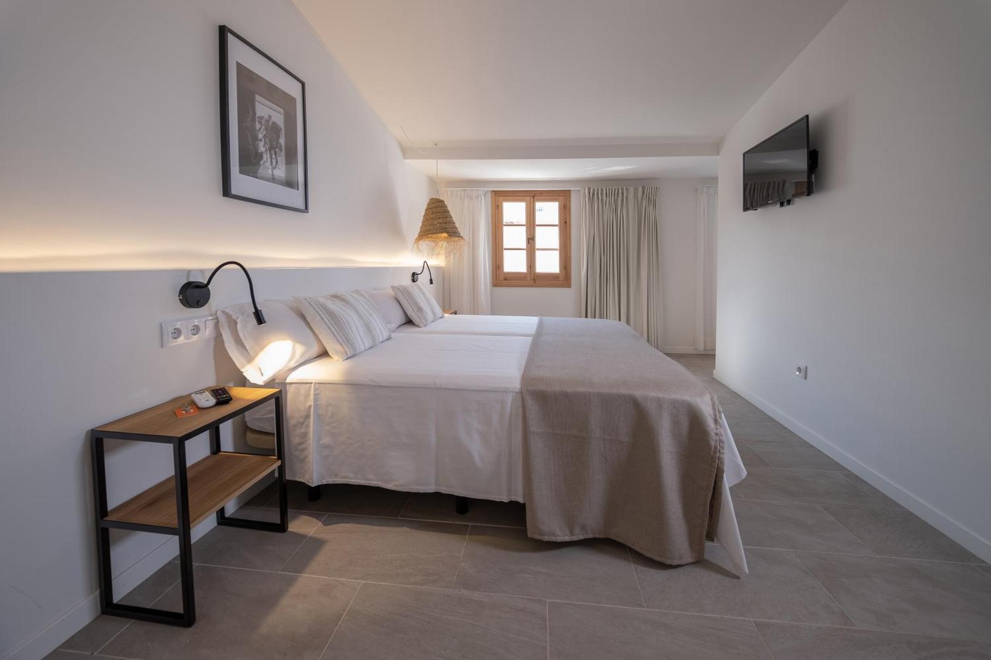 Tres Tocs Hotel Ciutadella  Buitenkant foto