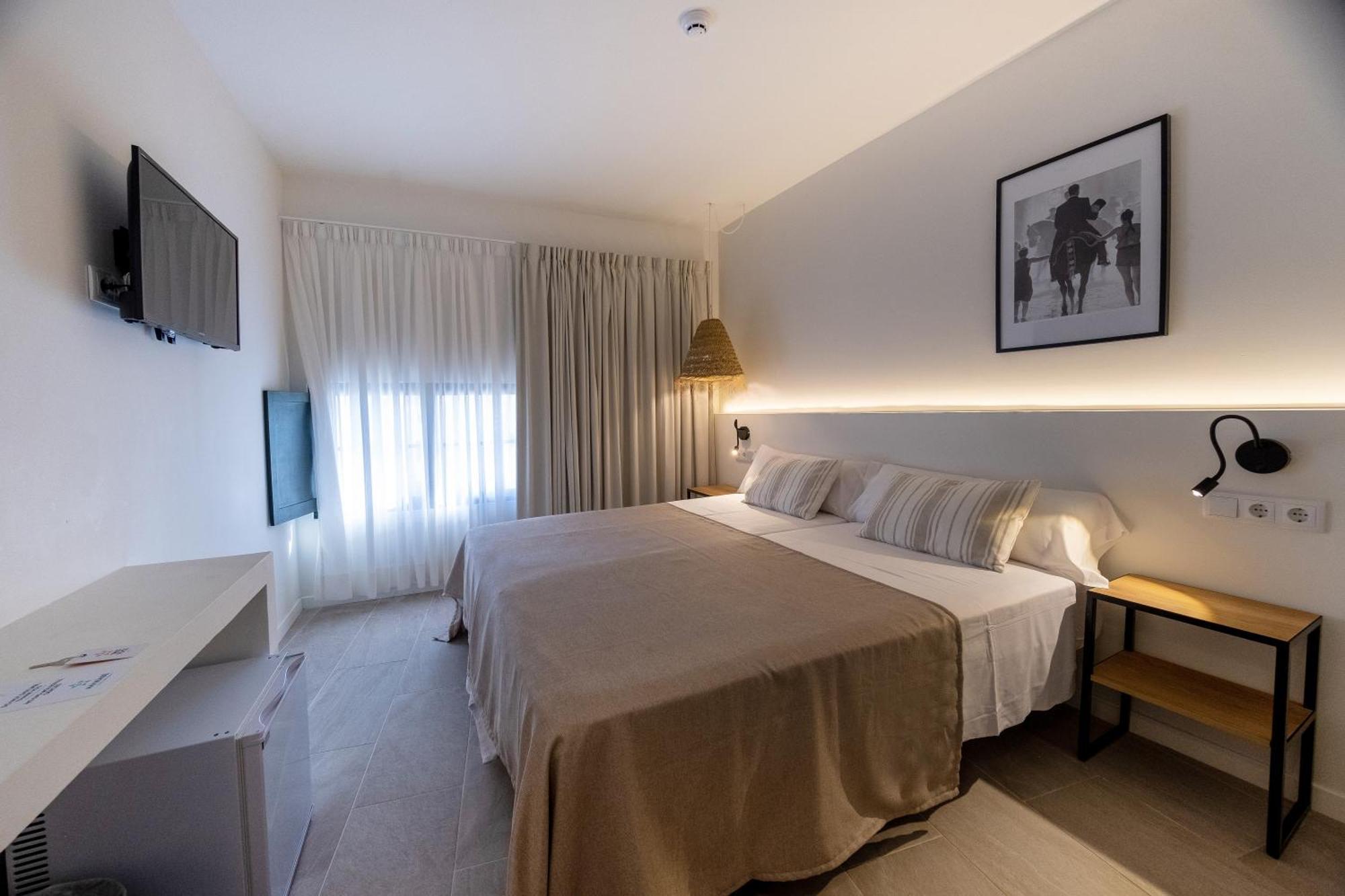 Tres Tocs Hotel Ciutadella  Buitenkant foto